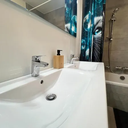 Apartament La Parenthese Celeste - 2 & Sauna *